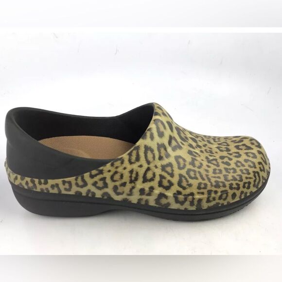 Crocs Neria Leopard Green, black brown slip on Comfort  size 8 - Picture 1 of 8